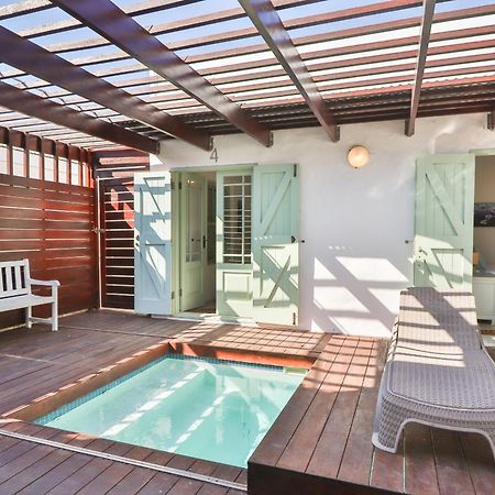 Over The Moon Paternoster Exterior photo